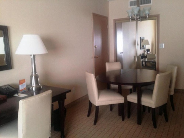 Anaheim Majestic Garden Hotel image 18